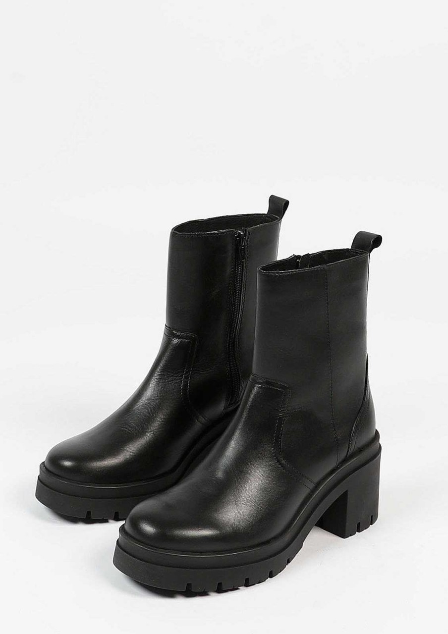 Sacha Heeled Leather Ankle Boots - Black