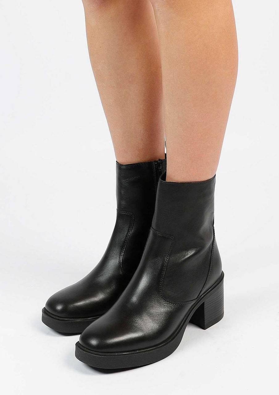 Sacha Heeled Leather Ankle Boots - Black